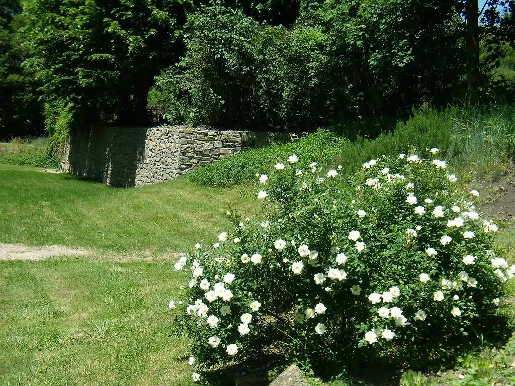 Les Tilleuls Adults Only Hotel Saint-Georges-de-Luzencon 0*,