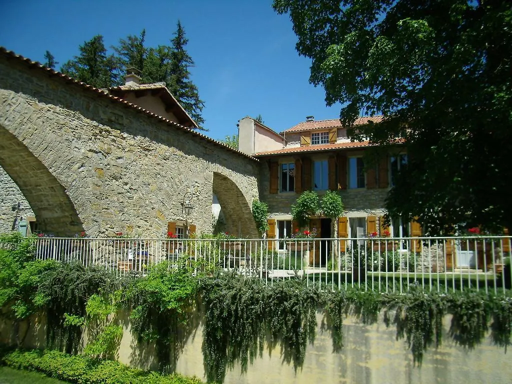 Bed & Breakfast Les Tilleuls Adults Only Hotel Saint-Georges-de-Luzencon France