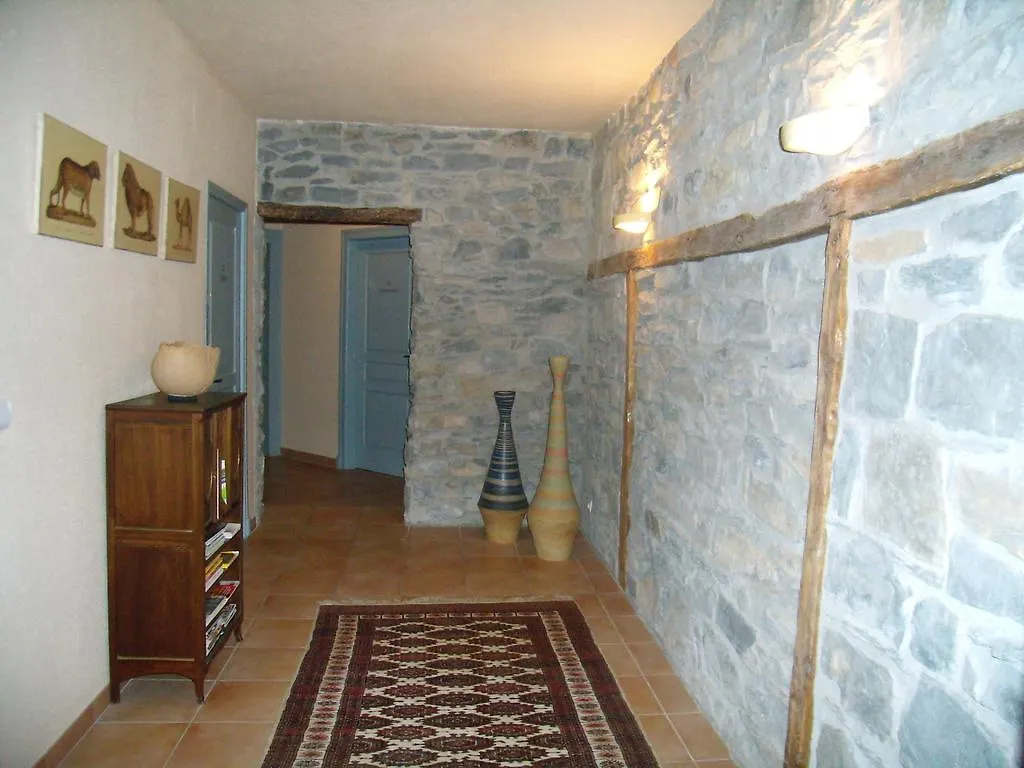 Les Tilleuls Adults Only Hotel Saint-Georges-de-Luzencon Bed & Breakfast
