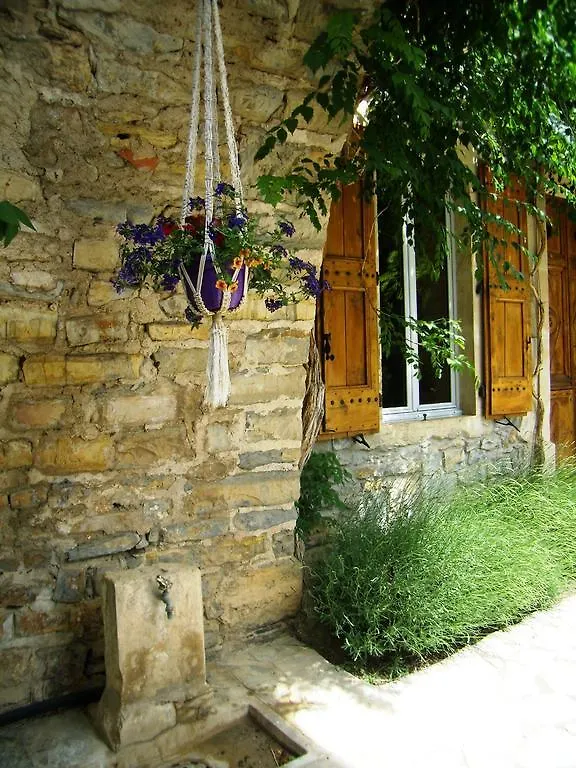 Bed & Breakfast Les Tilleuls Adults Only Hotel Saint-Georges-de-Luzencon
