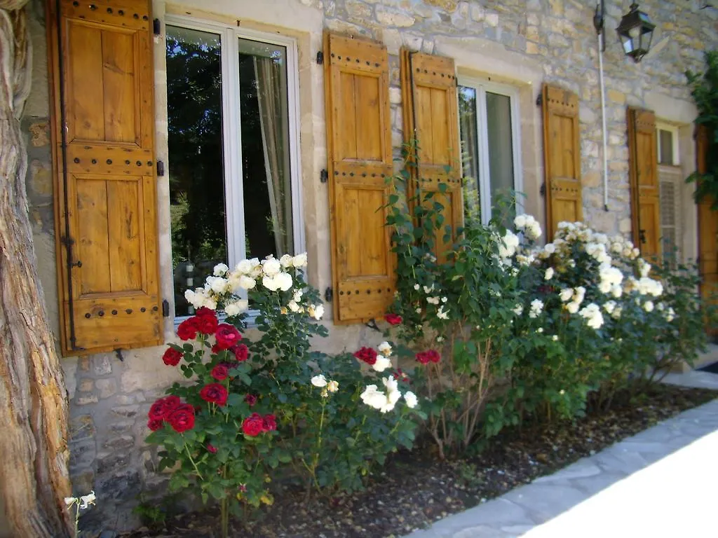 Les Tilleuls Adults Only Hotel Saint-Georges-de-Luzencon Bed & Breakfast