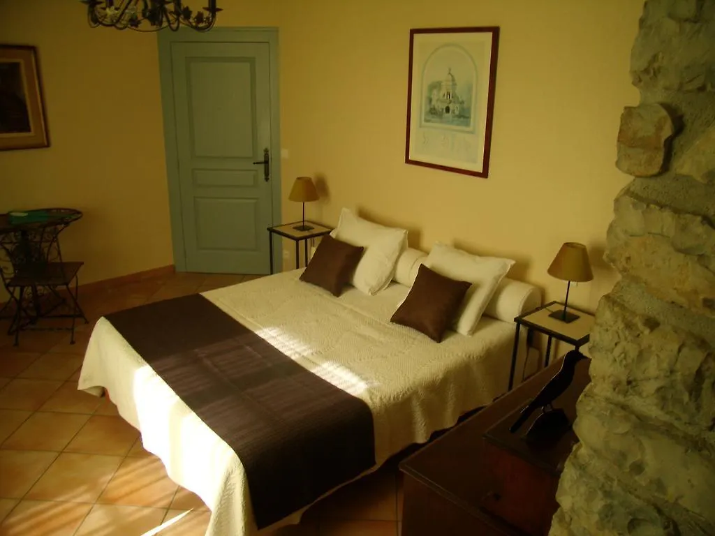Les Tilleuls Adults Only Hotel Saint-Georges-de-Luzencon Bed & Breakfast
